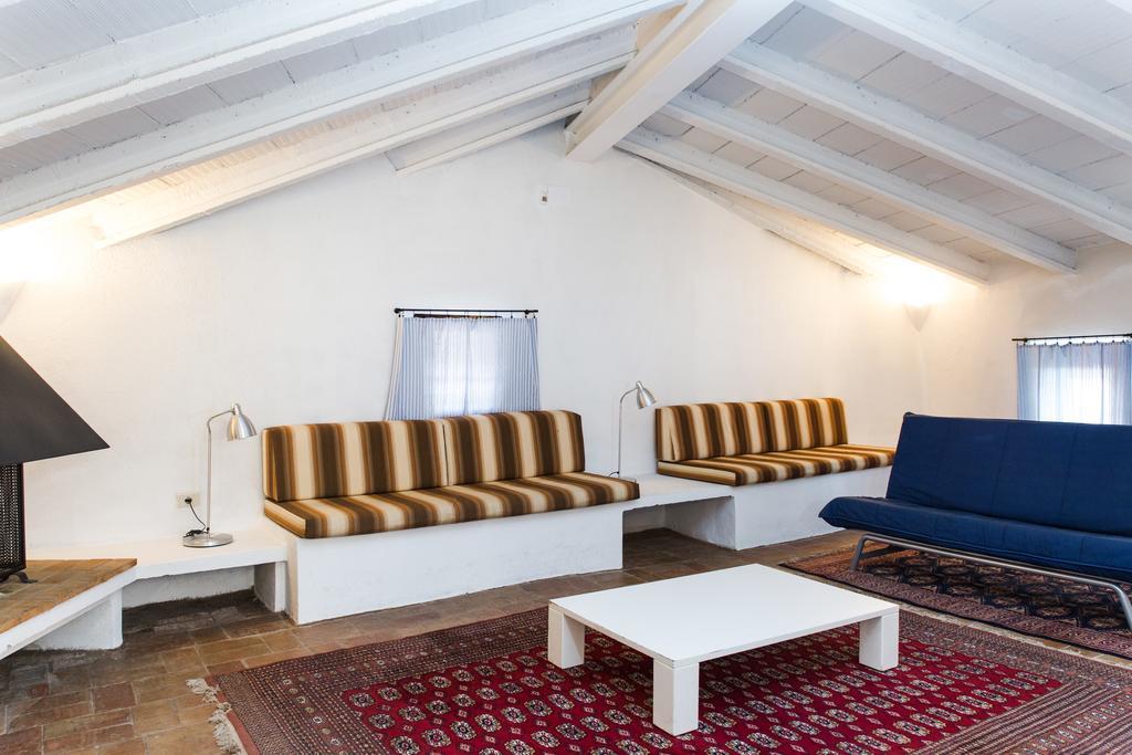 Apartaments Can Gibert Кастельон-де-Ампуриас Экстерьер фото
